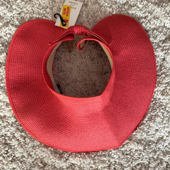 David and Young | Accessories | Nwt Sun Visor Hat With  display picture 1